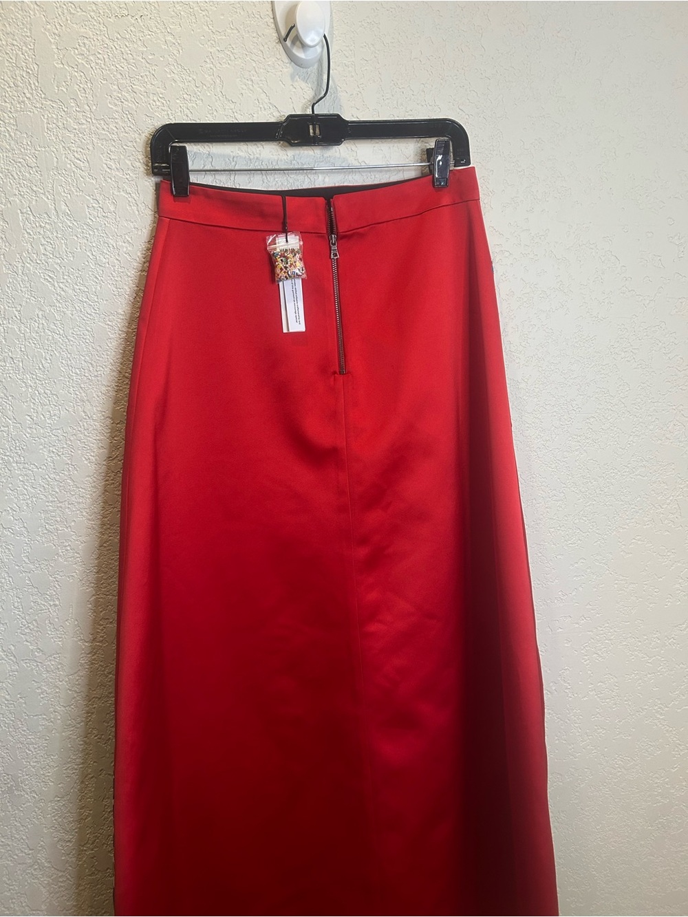 Collectors Alice + Olivia Iris Apfel embellished skirt - Picture 3 of 5